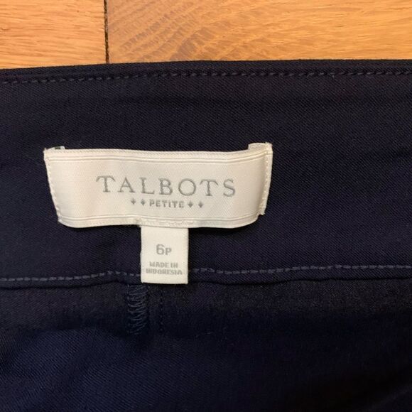 Talbots 6P blue Bermuda shorts - Picture 3 of 4